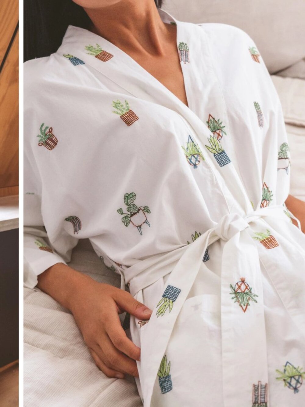 PRINTFRESH Embroidered Houseplants Short Robe, size S/M ~ NWOT!